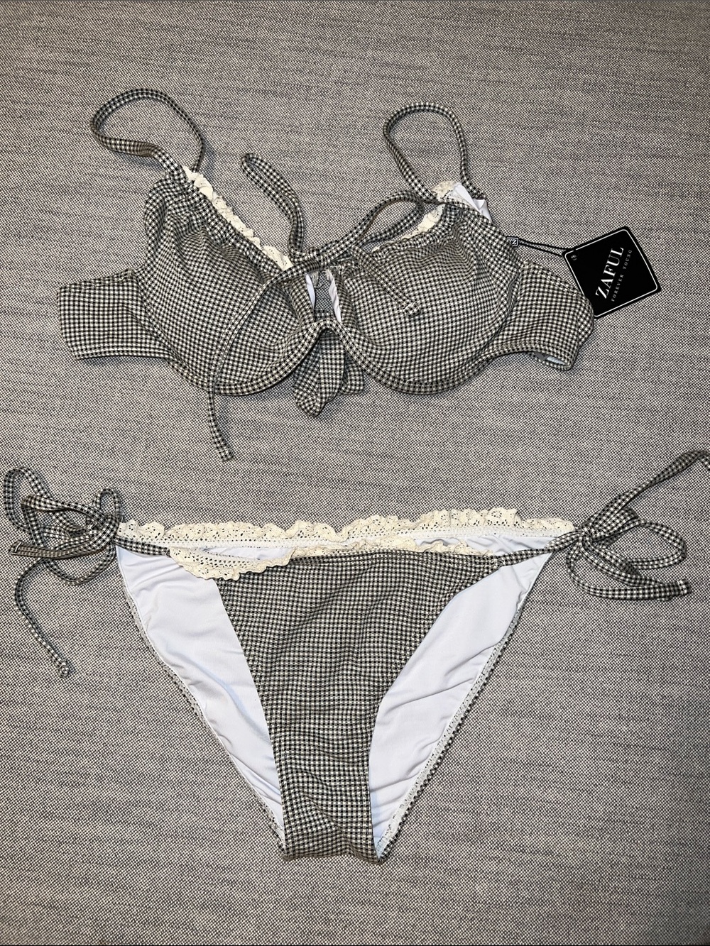 Zaful Black & White Gingham Lace-Trim Bikini Set NWT large underwire